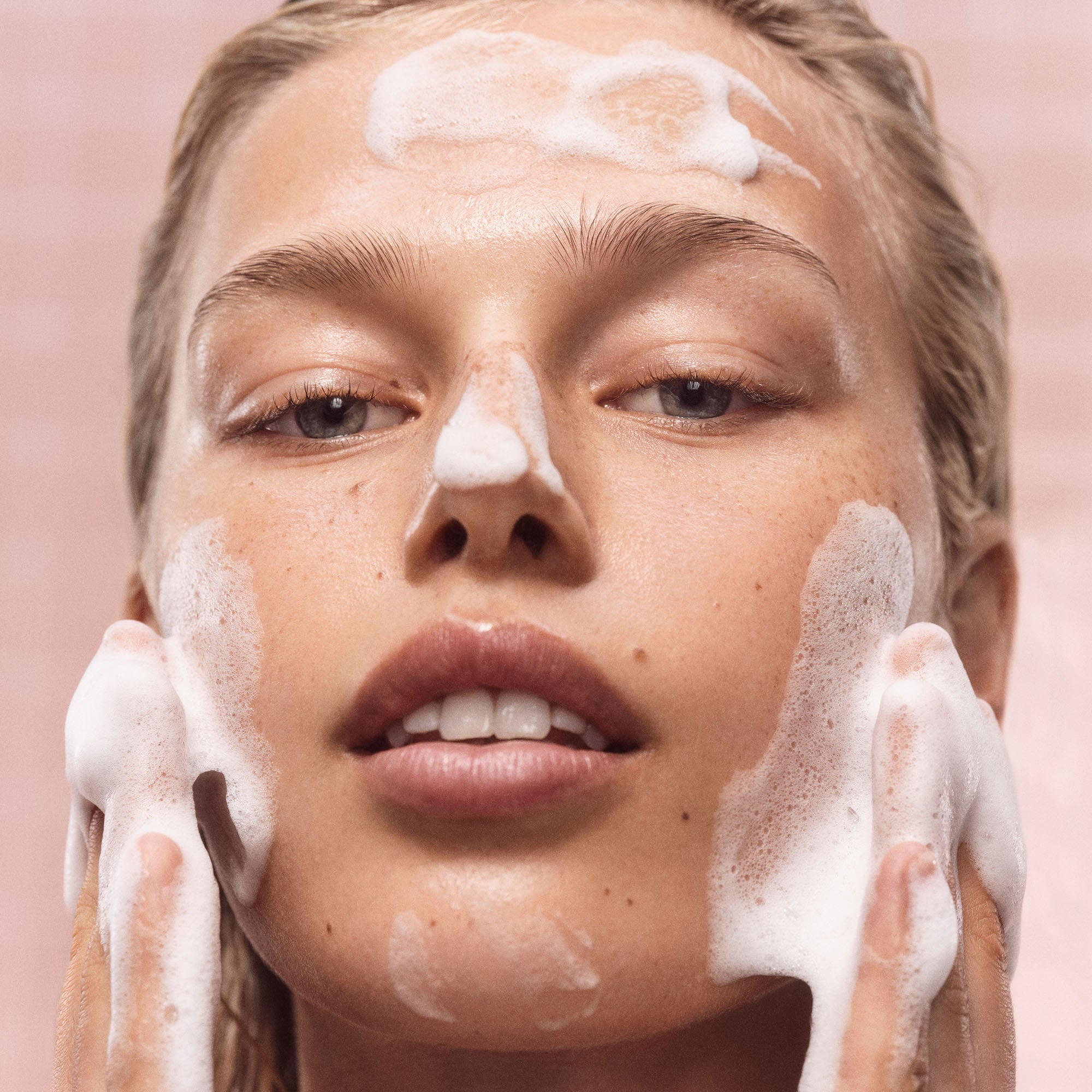 Mini Pink Dew Gel Cleanser